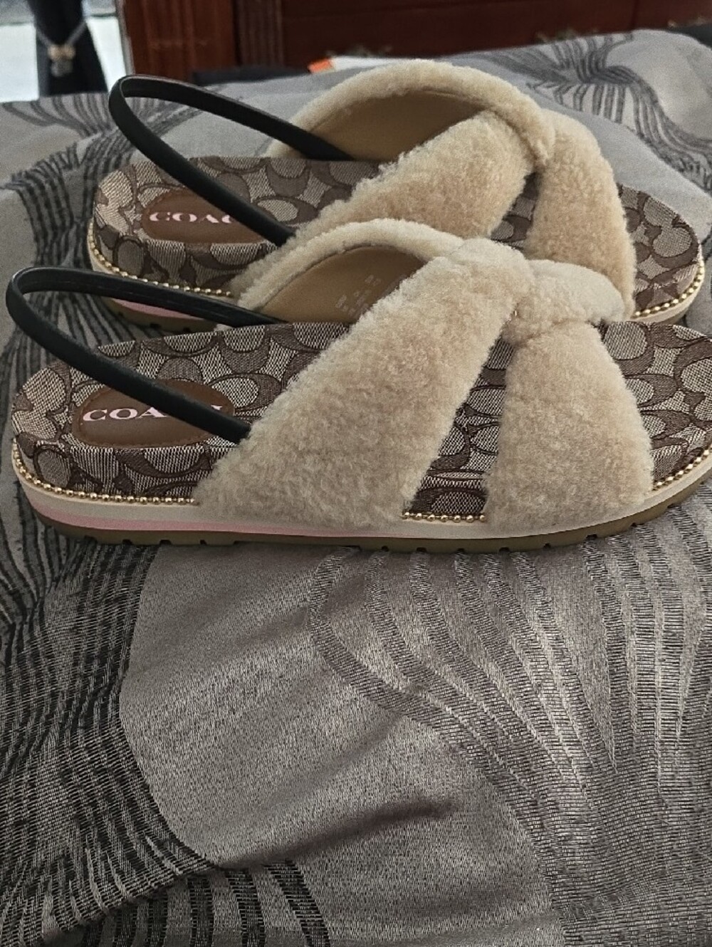 Coach Beige Shearling Cross-Strap Logo Slide Sandals - Picture 3 of 4